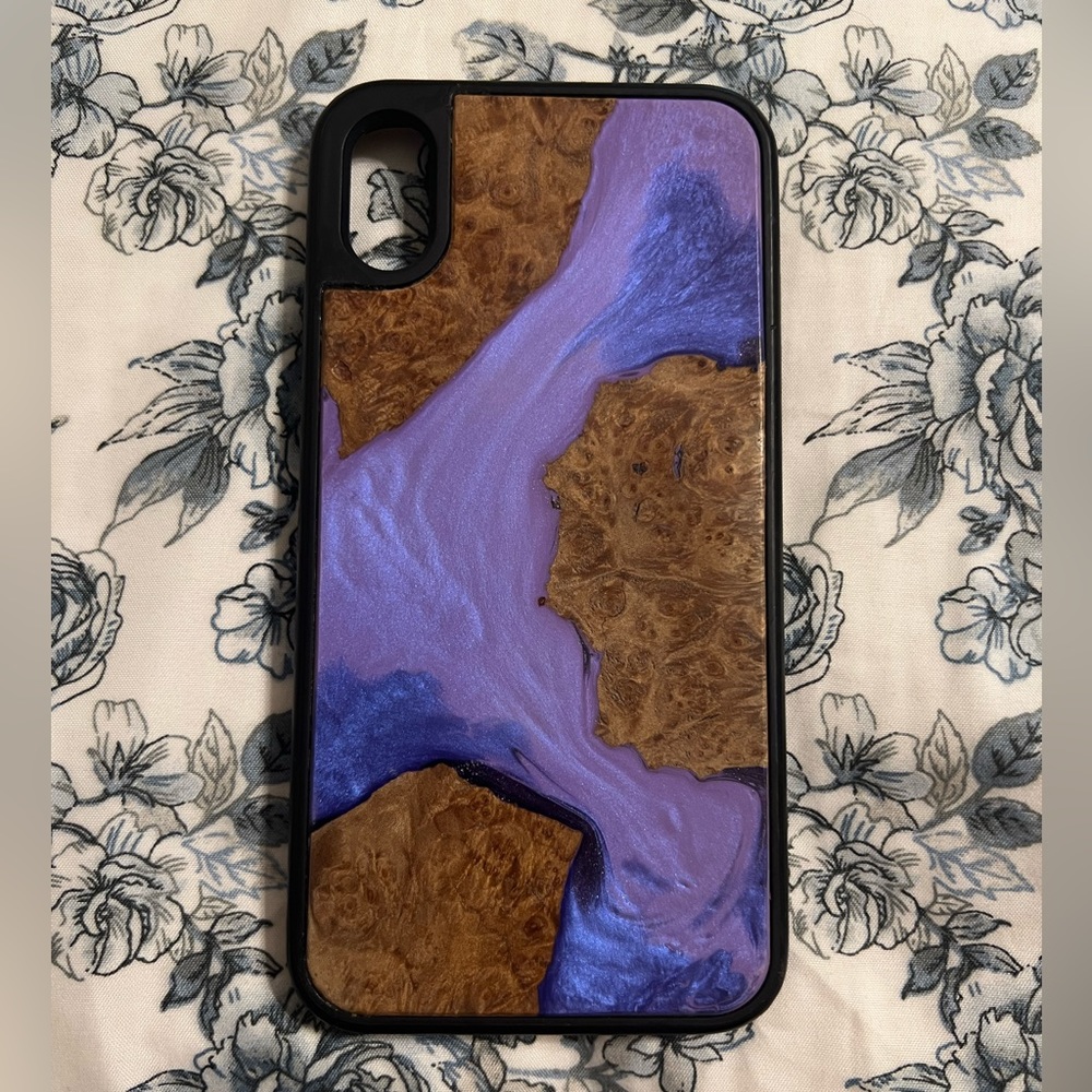 I phone 11 pro max - Carved case